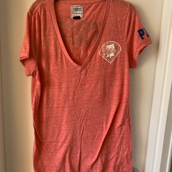 Philadelphia Phillies PINK Tee - Picture 2 of 4